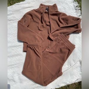 Womens sweat set. Size large top, size medium bottoms. Great condition